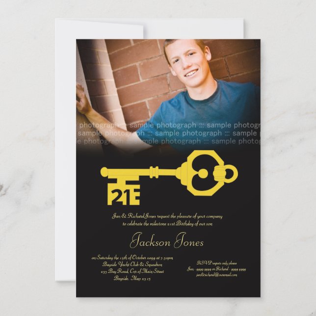 Convite Black & Gold 21st Birthday Party Key Invitation (Verso)