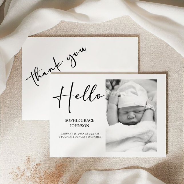 Convite Black Modern Simple Script Baby Announcement (Criador carregado)