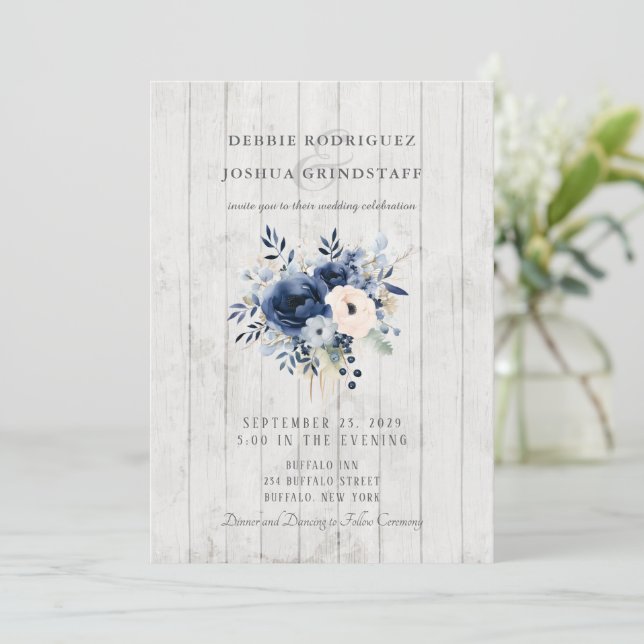 Convite Blue Floral on Wood Wedding Invitation  (Em pé/Frente)