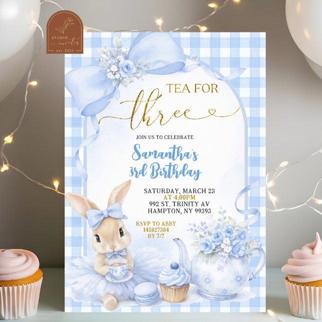 Convite Blue Gingham Bow Bunny Tea Party Third Birthday (Criador carregado)