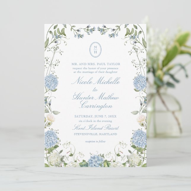 Convite Blue Hydrangea Monogram Wedding Crest Invitation (Em pé/Frente)