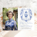 Convite Blue White Floral Porcelain 50th Birthday Foto<br><div class="desc">Design elegante,  inspirado na chinoiserie,  com um elegante boião de gengibre de porcelana azul e branco e uma crista elegante</div>