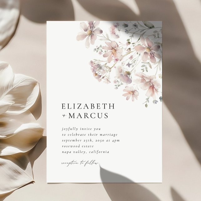 Convite Blush Wildflower Minimal Boho Wedding Invitation (Blush wildflower wedding invitation with elegant serif typography and soft floral corner design)