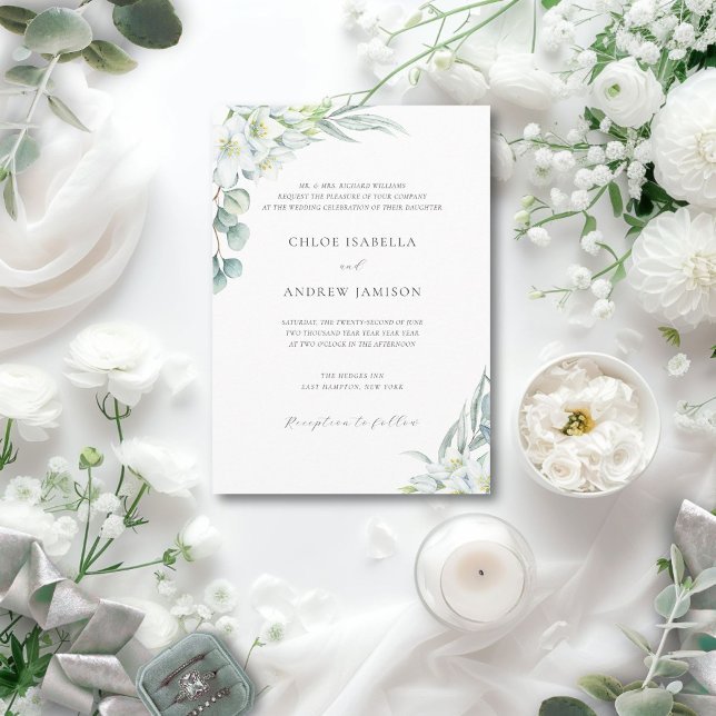 Convite Boas Flores e Casamento Elegante com RSVP (This elegant invitation features white flowers and greenery for a minimalist, fine art wedding look)