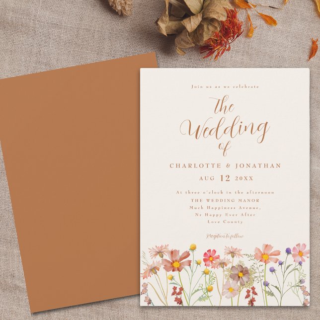 Convite Boho Fall Wildflower Wedding (Boho Wildflower meadow burnt orange terracotta fall Wedding invitation with elegant modern script )