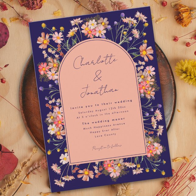 Convite Boho Floral Marinho Casamento outono Azul (Boho floral arch navy blue fall wedding with watercolor wildflowers and whimsical script )