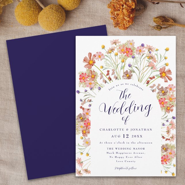 Convite Boho Outono Flores Silvestres Azul Marinho e Branc (Boho fall rustic wildflower floral arch navy blue and white wedding invitation watercolor flowers)