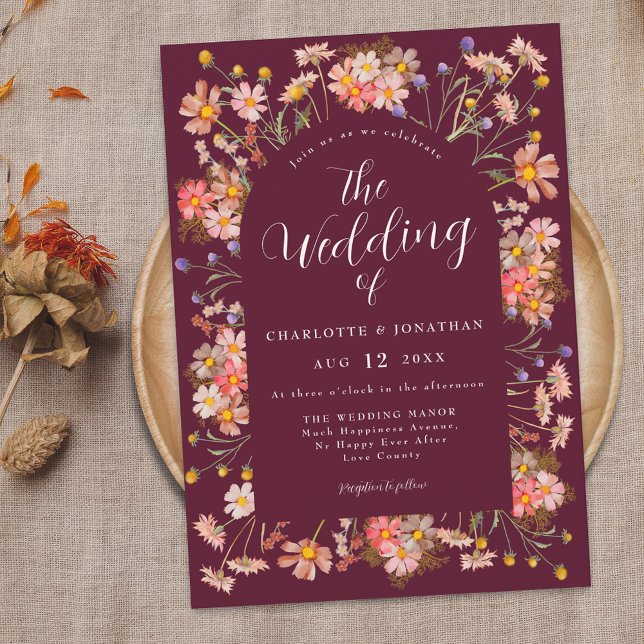 Convite Boho Rustic Wildflower Burgundy Casamento (Boho wildflower rustic burgundy wedding invitation Elegant modern script watercolor florals)