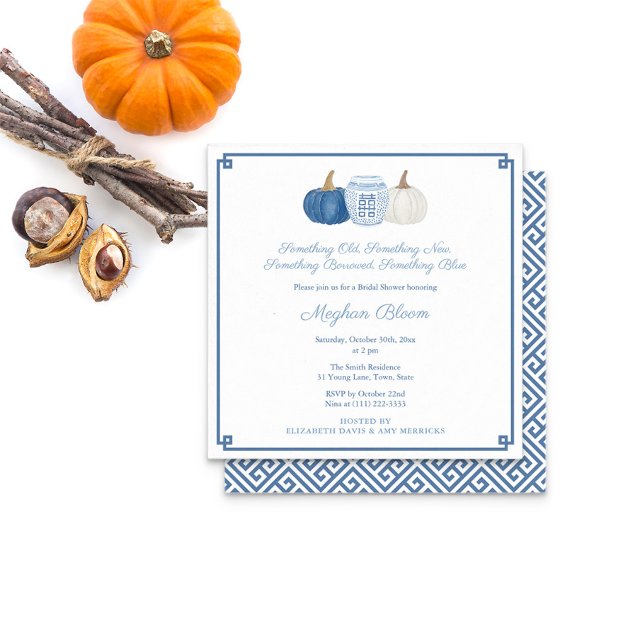 Convite Bombeiros de outono Algo Chá de panela Chic Azul (Something Blue Bridal Shower Invitation featuring blue and white pumpkins and ginger jar. )