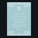 Convite Bonito Bat Azul Mitzvah<br><div class="desc">Este convite formal, elegante, Bat Mitzvah apresenta uma Estrela branca de David e um design decorativo branco ao longo da parte superior e inferior do convite, tudo colocado sobre um fundo azul bonito.</div>