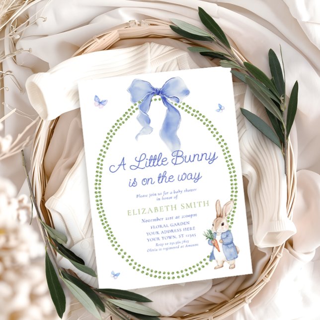 Convite Bonito Coelhinho Está A Caminho Do Chá de fraldas (Criador carregado)