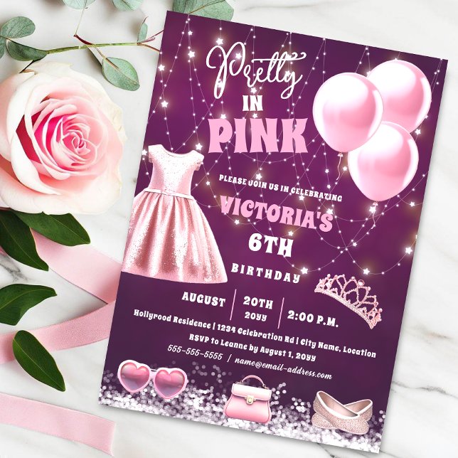 Convite Bonito na Festa de aniversário rosa (Pretty in pink young girl's birthday party invitation with girly pink fashion and accessories.)