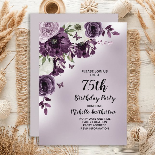 Convite Borboletas brancas roxas 75.o aniversário (Purple and white floral and butterflies 75th birthday party invitation for her. )