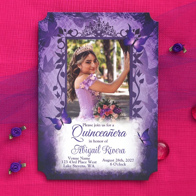 Convite Borboletas Roxas Elegantes Quinceanera Princess (Elegant Purple Quinceanera Invitation with Decorative Butterfly Photo Frame, Digital Sharing Invite)