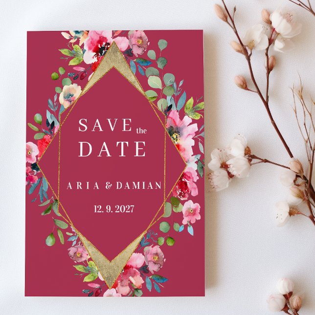Convite Borgonha geométrica dourada floral de menta Salve  (Geometric burgundy mint gold floral Save the Date)