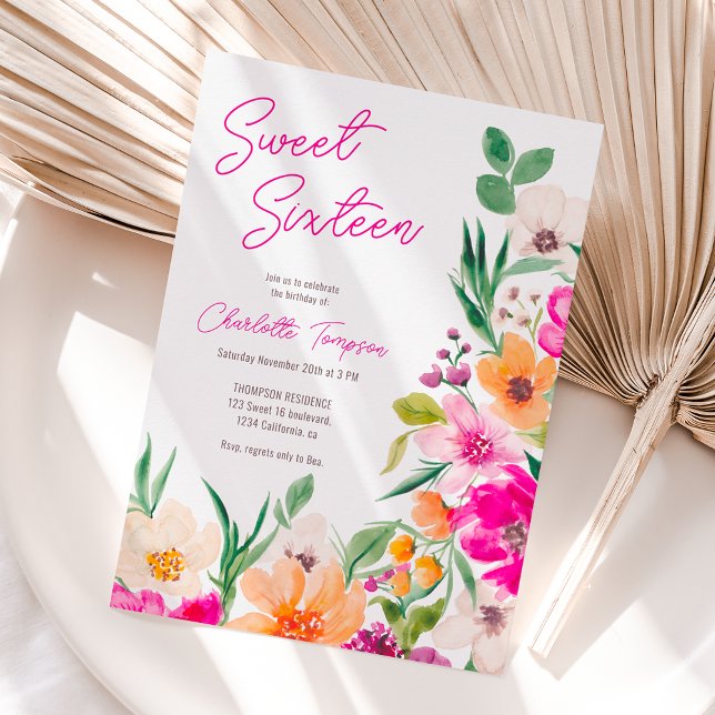 Convite Brilhante guião de flores silvestres Doce 16 (Bright bold wild flowers script Sweet 16 Invitation on white)