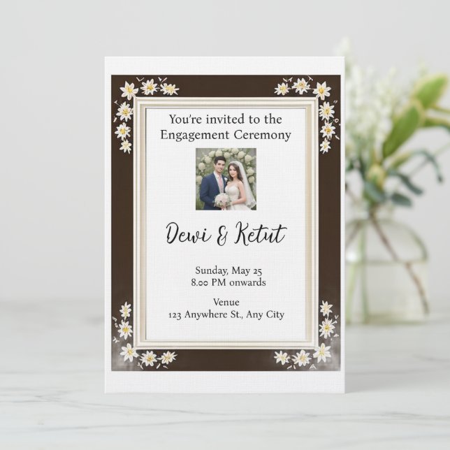 Convite Brown & Gold Frame Wedding Engagement (Em pé/Frente)
