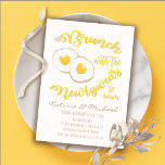 Convite Brunch com o Posto Casamento de recém-casados<br><div class="desc">Um brinde de casamento poste e moderno com os Newlyweds. Possui um ovo frito com coração gema e fontes divertidas. Ilustração desenhada à mão por McBooboos</div>