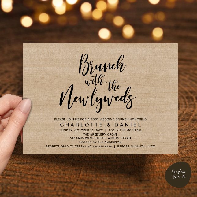 Convite Brunch com recém-casados, Elopemento de Casamento (Brunch with the newlyweds, Post Wedding Elopement Invitation Card PDF Cottage Brown Wood Background)