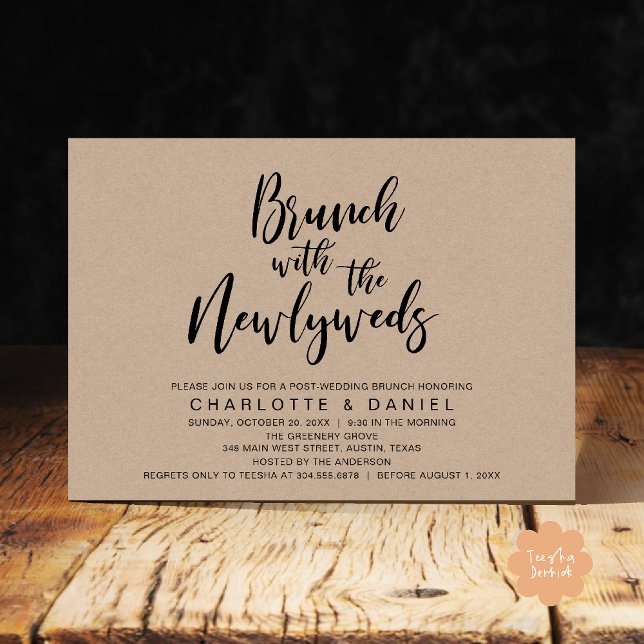 Convite Brunch com recém-casados, Elopemento de Casamento (Brunch with the newlyweds, Post Wedding Elopement Invitation Card PDF Cottage Brown Wood Background)