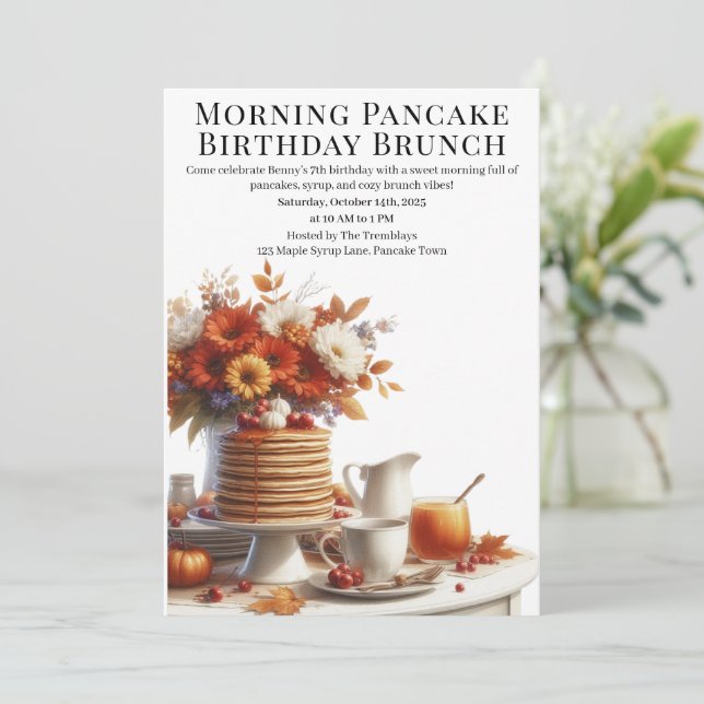 Convite Brunch de Aniversário de Panqueca Matinal | Fim de (Em pé/Frente)