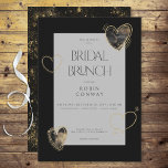 Convite Brunch Mínimo de Negra e Corações Dourados Moderno<br><div class="desc">Este simples design apresenta corações de brilho metálico de ouro falso e mármore sobre fundo preto macio, com uma caixa de texto branca transparente para que a beleza do design floral permaneça livre de obstáculos. O dorso é preto macio e spray de falso brilho de ouro. Moderno e moderno. Criado...</div>
