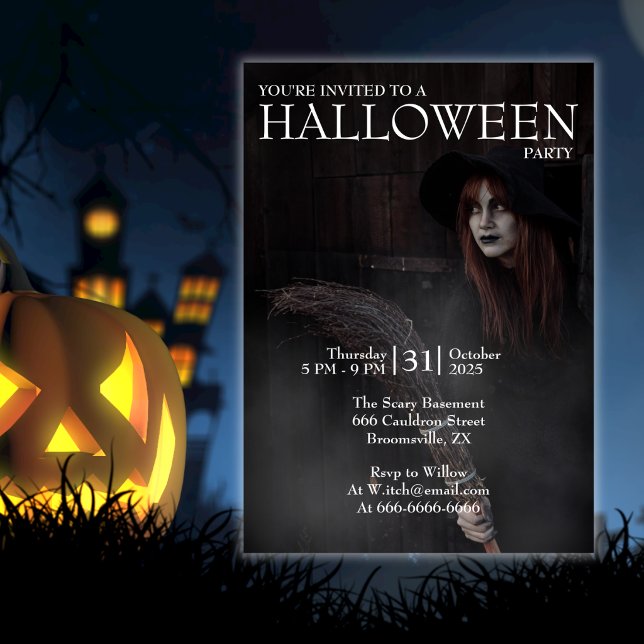 Convite Bruxa de Halloween Moderna Gótica Vassoura Celeiro (Criador carregado)