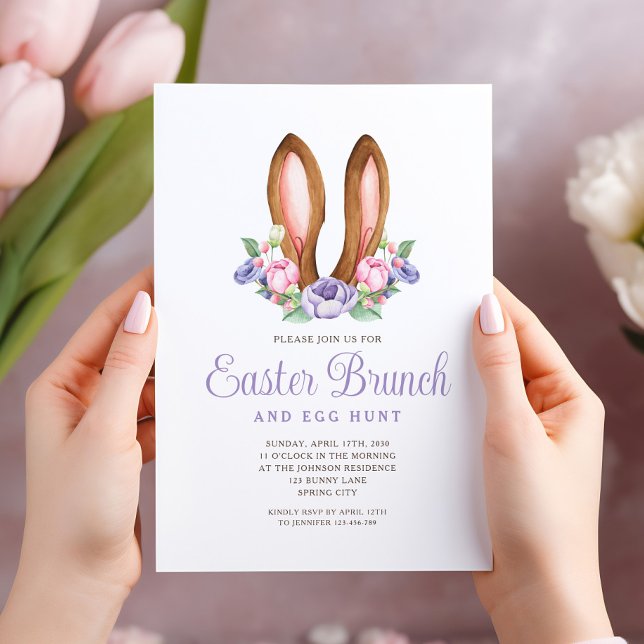 Convite Buraco Floral Purple Páscoa de Orelhas Brunch (Purple Floral Bunny Ears Easter Brunch Invitation)