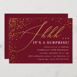 Convite Burgundy e Dourada Confetti Script Surprise Party