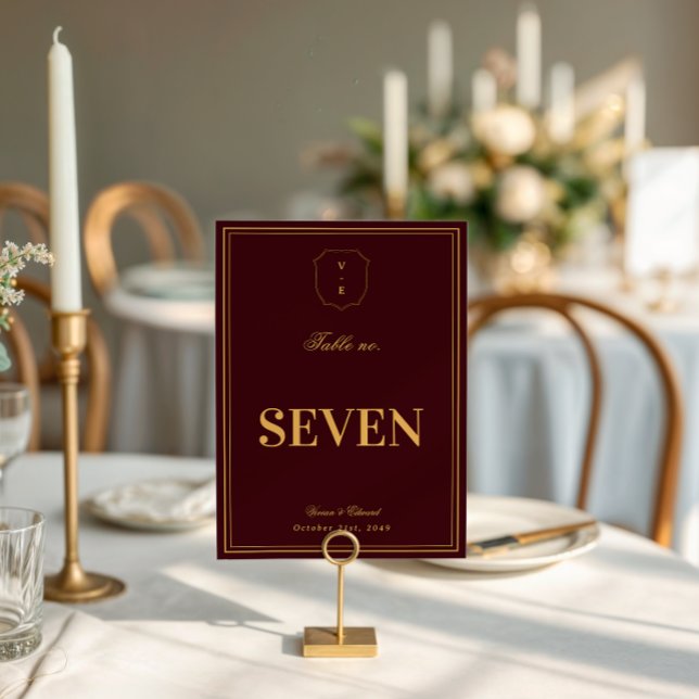 Convite Burgundy Gold Crest Monogram Wedding Table Number (Criador carregado)