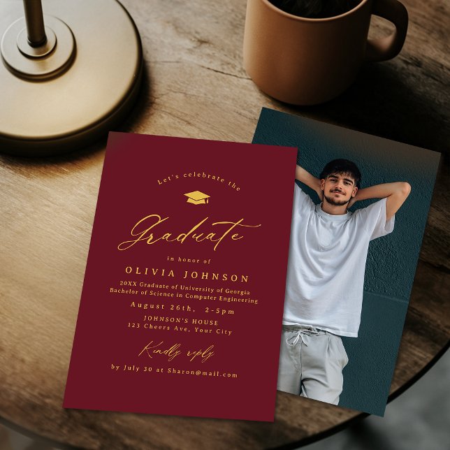 Convite Burgundy Gold Modern Calligraphy Photo Graduation (Burgundy Gold Modern Calligraphy Photo Graduation Invitation)