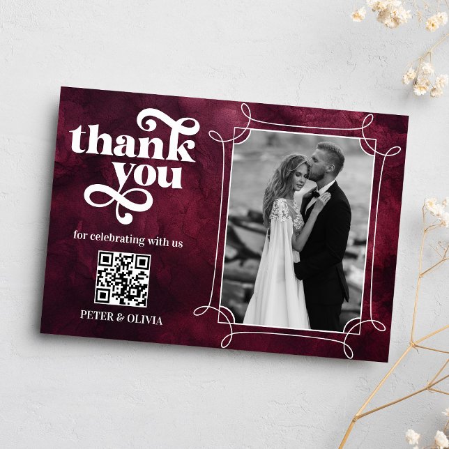 Convite Burgundy QR Code Bold Typography Thank you Card (Criador carregado)