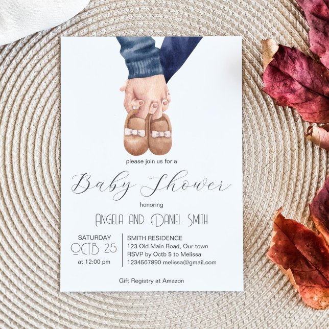 Convite Calçado de bebê minimalista moderno (Modern minimalist baby shoe parents holding hands baby shower template invitation instant download)