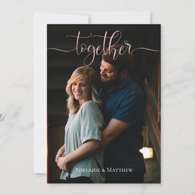 Convite Caligrafia de Foto de Casamento Elegante Simples (Verso)