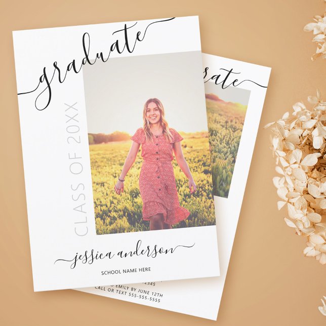 Convite Caligrafia Simples Graduação Preta Branca 2 Foto (Criador carregado)