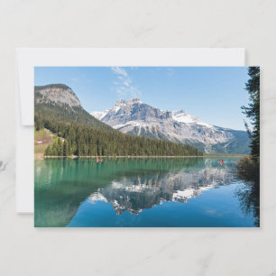 Convite Canoe no famoso Lago Emerald - Yoho NP, Canadá