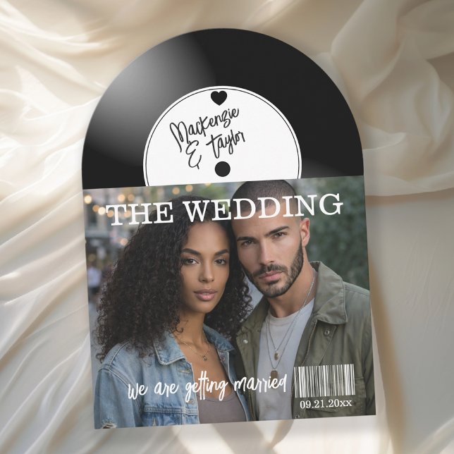 Convite Capa de Foto de Disco de Vinil Retrô para Casament (Retro Vinyl Record Photo Cover Wedding Invitation by Ricaso - Novelty music themed wedding invites)
