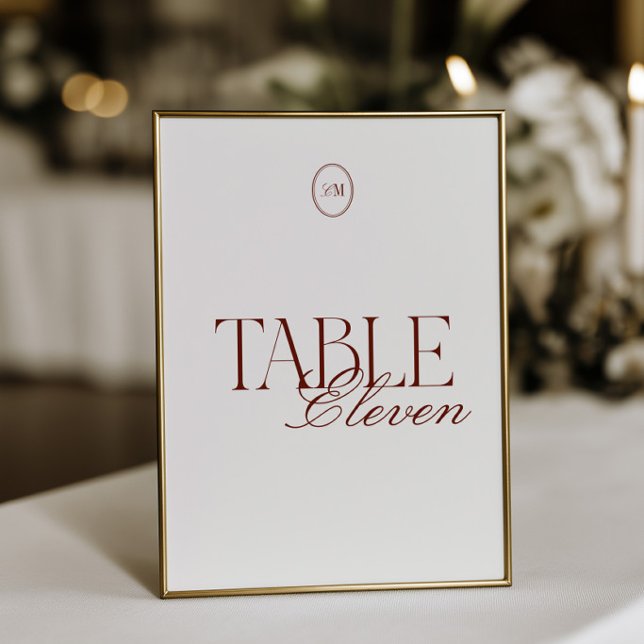 Convite Carta de Número de Mesa de Casamento com Monograma (Deep Terracotta Monogram Wedding Table Number Card)