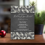 Convite Casa Aberta do Feriado Rustic Chalkboard MCM<br><div class="desc">Feliz Natal e Feliz ano novo Convide com um olhar moderno rústico. O fundo é um impressão de quadro com um padrão moderno de meio século de tendência. Perfeito para qualquer casa aberta de Natal ou festa de cocktail de Natal.</div>