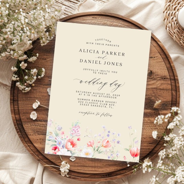 Convite Casamento bege floral de flores silvestres minimal (Criador carregado)
