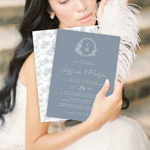 Convite Casamento clássico de monograma floral azul empoei