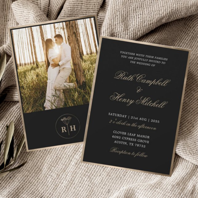 Convite Casamento Clássico Preto Branco & Monograma Dourad (Criador carregado)