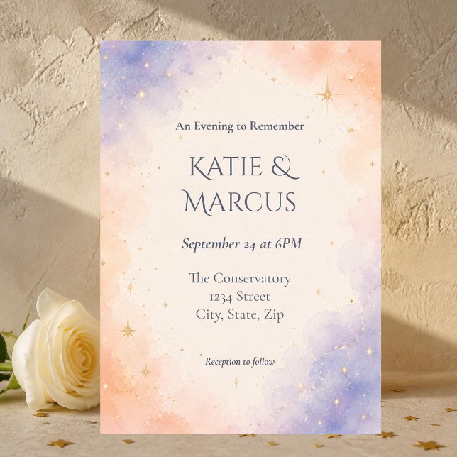 Convite Casamento com Aquarela Celestial em Tons de Pêsseg (Dreamy peach and periwinkle watercolor wedding invitation with delicate gold celestial stars.)
