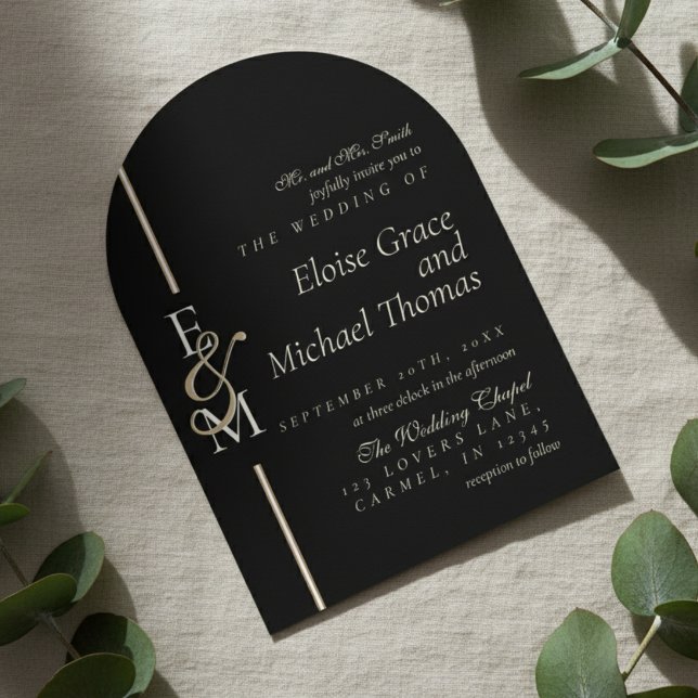 Convite Casamento com Arco Gravado em Script Monograma Mod (Announce your special day with this luxurious Modern Monogram Script Arch Wedding Invitation!)