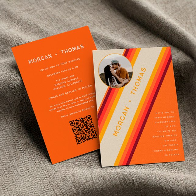Convite Casamento com Código QR de Stripes Laranja Vermelh (Front / Back)