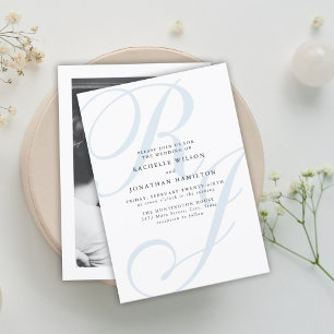 Convite Casamento com Monograma Branco Azul Elegante e Emp