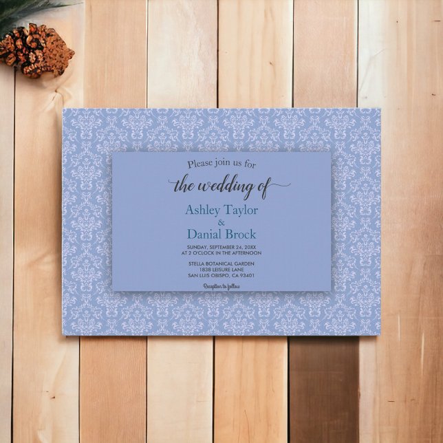 Convite Casamento com Ornamentado de Script Azul Damask Ma (Criador carregado)