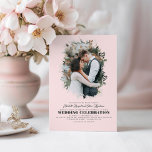 Convite Casamento Cor-de-rosa com Sobreposição de Fotos El<br><div class="desc">A elegante e romântica silhueta verde sobrepõe convites de casamento cor-de-rosa com as duas fotos verticais.</div>