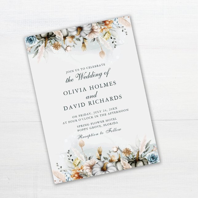 Convite Casamento de Abóboras com Flores Silvestres em Aqu (Watercolor Pumpkins with Wildflowers Wedding Invitation on white wooden table.)