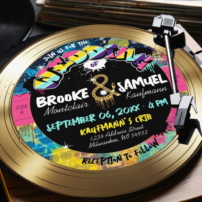 Convite Casamento de Álbum Dourado de Gravação de Hip Hop  (Fun unique colorful retro vintage 80's hip hop vinyl gold record round circle wedding invitation)
